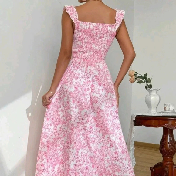 Summer Floral Print Dress With Ruffled Hemline And Side Split - Picture 3 of 5